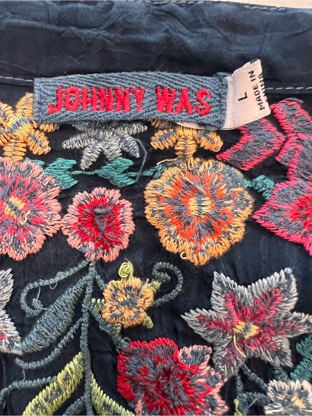 Johnny Was Embroidered Navy Floral Tunic Top - Picture 6 of 11